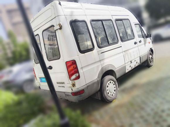 [杭州·苏E] 二手依维柯依维柯褒迪2013款 2.5T-A37 客货两用高顶