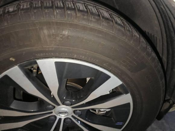 [杭州·浙A] 二手沃尔沃沃尔沃XC602025款 B5 四驱智逸豪华版