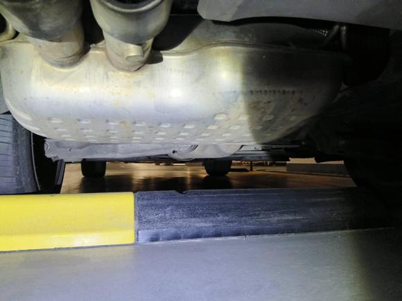 [上海·沪M] 二手宝马宝马X12014款 sDrive18i 时尚型