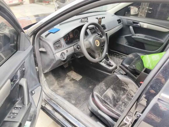 [南通·苏F] 二手大众朗逸2013款 改款经典 1.6L 自动风尚版