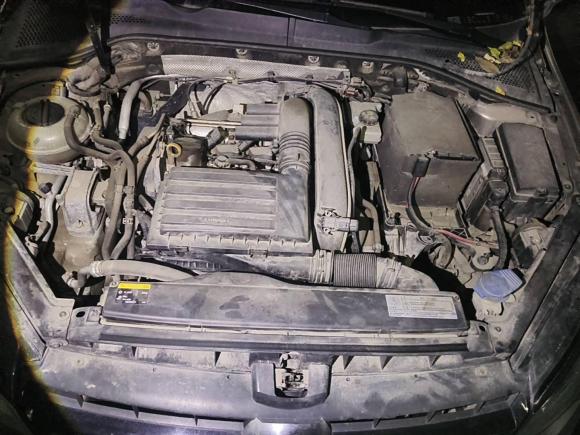 [济南·鲁A] 二手大众高尔夫2015款 1.4TSI 自动豪华型