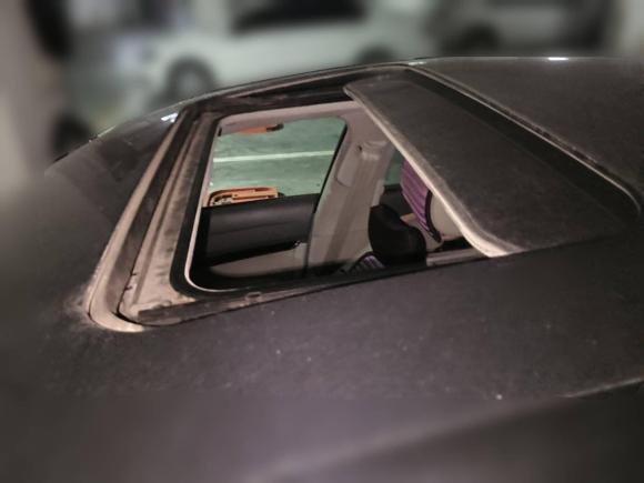 [西安·陕U] 二手奥迪奥迪A6L2011款 2.0 TFSI 自动标准型