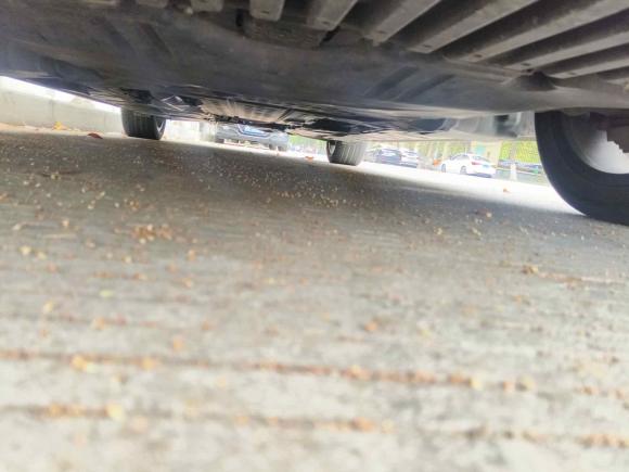 [上海·沪D] 二手奔驰奔驰E级2018款 改款 E 300 L 运动豪华型