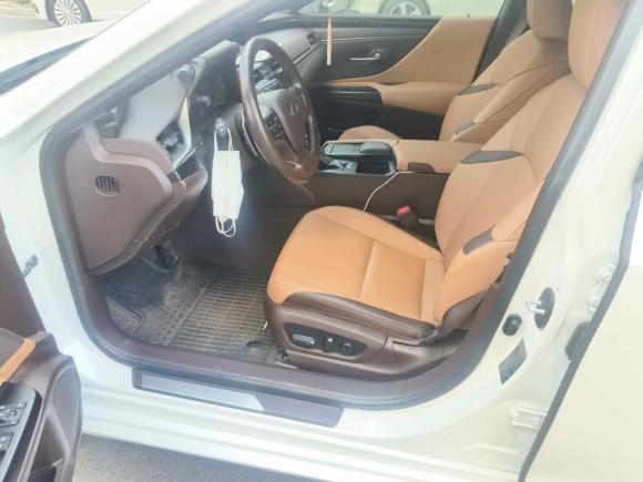 [上海·沪B] 二手雷克萨斯雷克萨斯ES2020款 260 卓越版