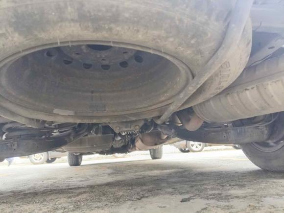 [深圳·粤B] 二手金杯阁瑞斯2014款 2.4L标准型长轴9座4RB2