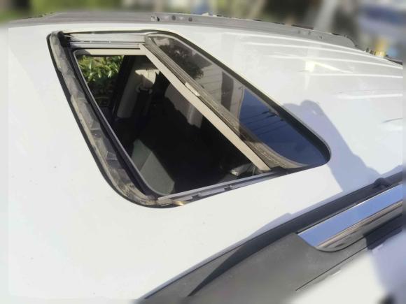 [上海·皖M] 二手Jeep指南者2012款 2.0L 两驱运动版