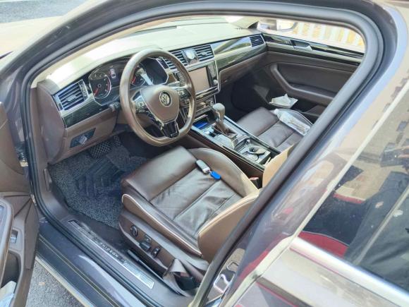 [杭州·浙A] 二手大众辉昂2016款 380TSI 两驱至尊版