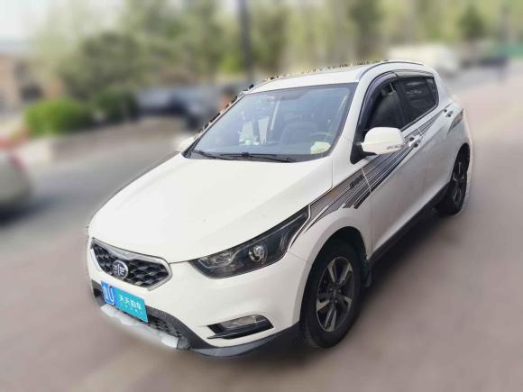 [青岛·鲁U] 二手一汽骏派D602015款 1.8L 自动尊贵型