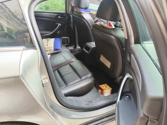 [深圳·粤B] 二手雪铁龙雪铁龙C52017款 350THP 自动豪华型