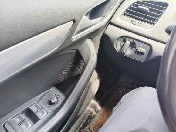 [西安·陕A] 二手奥迪奥迪Q32015款 35 TFSI 舒适型