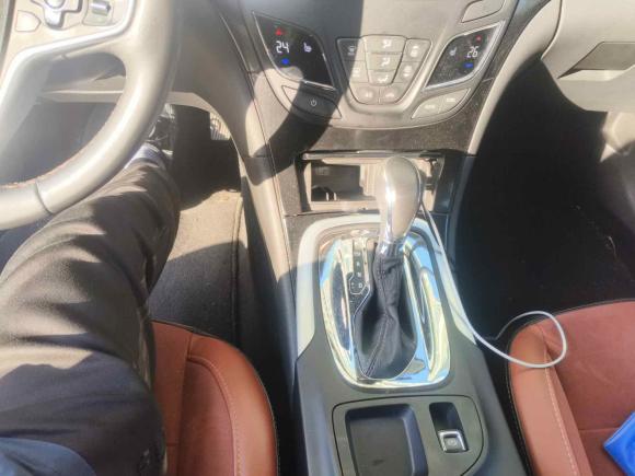 [上海·苏U] 二手别克君威2015款 1.6T 精英技术型