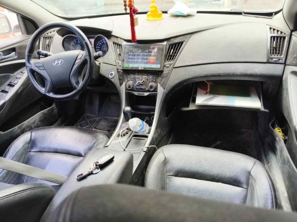 [上海·赣A] 二手现代索纳塔2013款 2.4L 自动领先版 国V