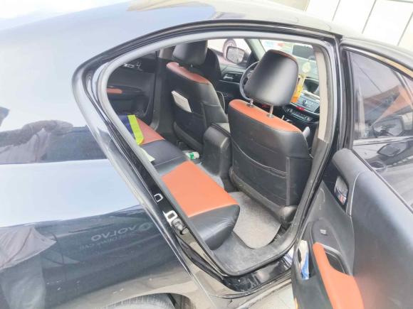 [南昌·赣A] 二手本田雅阁2016款 2.0L 舒适版