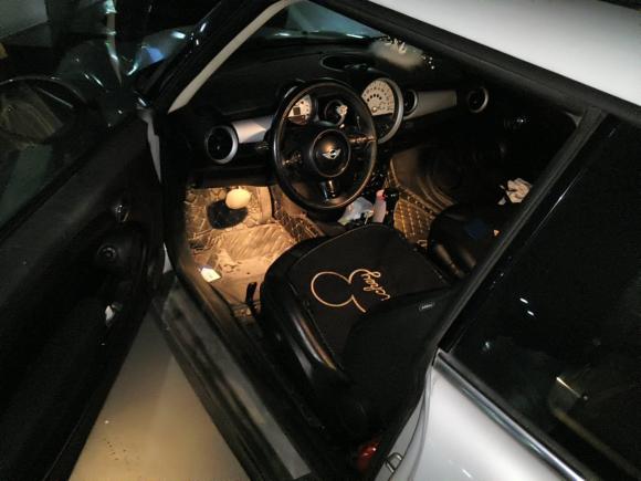 [南通·沪C] 二手MINIMINI2011款 1.6L COOPER Fun