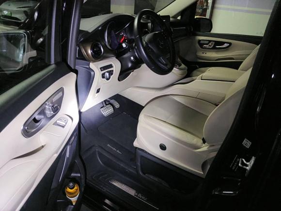 [上海·沪G] 二手奔驰奔驰V级2021款 V 260 尊贵版