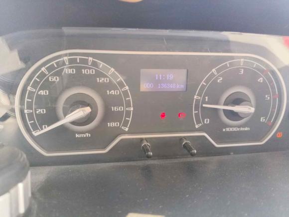 [常州·苏D] 二手上汽大通MAXUS新途V802019款 2.5T经典款6挡手动傲运通长轴中顶7座