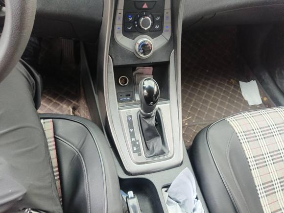 [上海·苏H] 二手现代朗动2012款 1.6L 自动时尚型