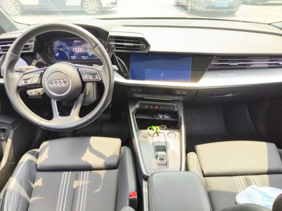 [上海·沪E] 二手奥迪奥迪A32022款 A3L Limousine 35 TFSI 时尚运动型