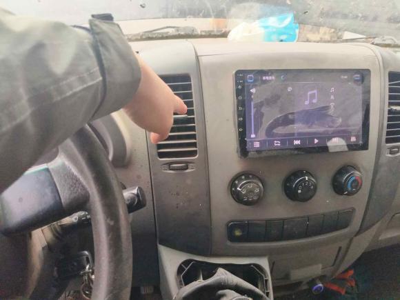 [义乌·浙G] 二手东风御风御风2016款 2.5T领运版厢货长轴高顶国V ZD25