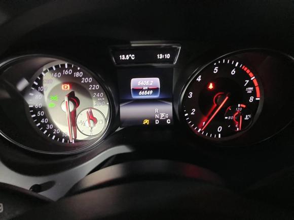 [苏州·苏E] 二手奔驰奔驰GLA2015款 GLA 220 4MATIC 时尚型