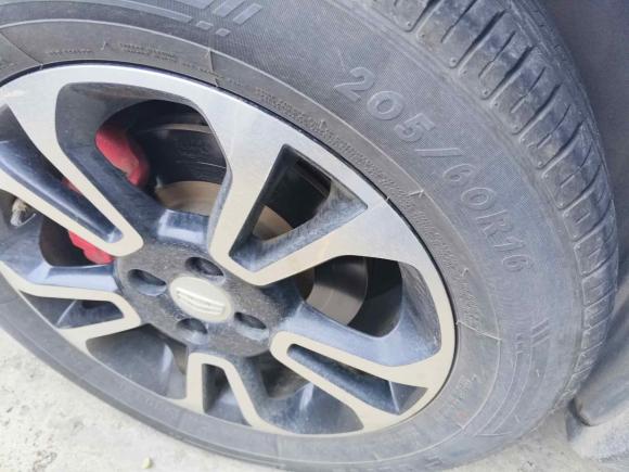 [武汉·鄂A] 二手吉利汽车远景X32017款 1.5L 手动尊贵型