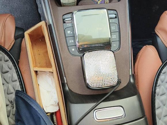 [广州·粤W] 二手奔驰奔驰GLA2022款 改款 GLA 200