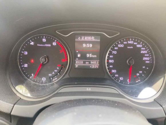 [苏州·苏E] 二手奥迪奥迪A32015款 Sportback 40 TFSI 自动舒适型