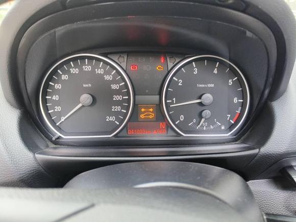 [南京·苏A] 二手宝马宝马1系2010款 120i运动限量版