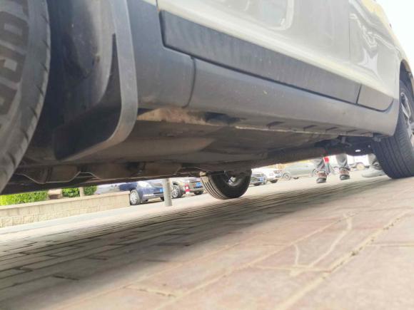 [青岛·鲁U] 二手一汽骏派D602015款 1.8L 自动尊贵型