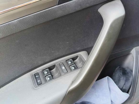 [上海·沪B] 二手大众桑塔纳2019款 1.5L 手动舒适版 国VI