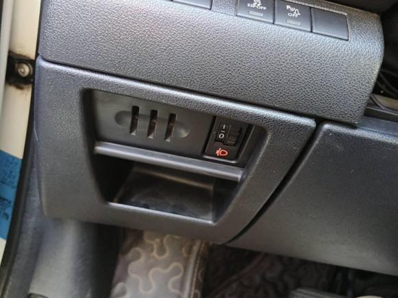 [武汉·鄂A] 二手标致标致30082013款 2.0L 自动潮流版