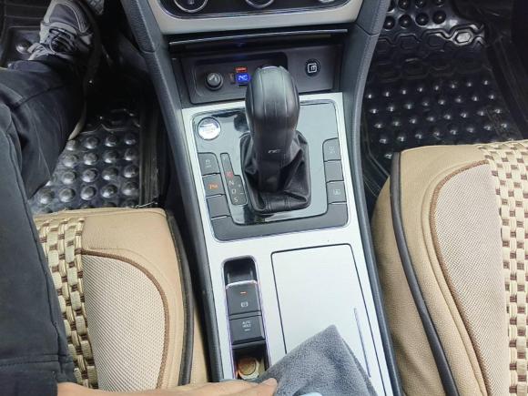 [上海·沪C] 二手大众帕萨特2014款 1.8TSI DSG御尊导航版