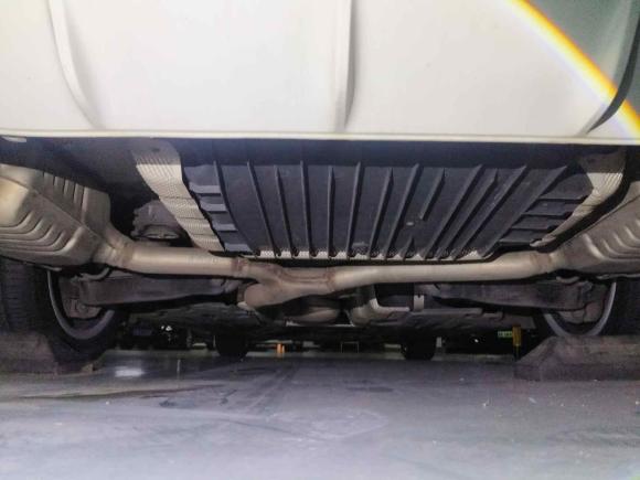 [深圳·粤L] 二手奔驰奔驰C级2017款 C 200 L 运动版