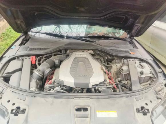 [武汉·鄂A] 二手奥迪奥迪A82014款 A8L 45 TFSI quattro豪华型