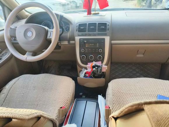 [济南·鲁A] 二手别克别克GL82014款 2.4L 经典版