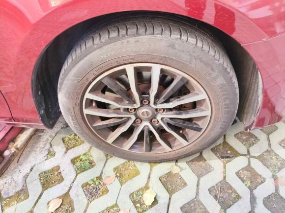 [上海·沪D] 二手沃尔沃沃尔沃V402017款 T3 智逸版