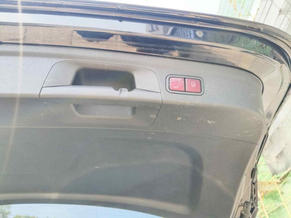 [佛山·粤E] 二手奔驰奔驰GLE2020款 改款 GLE 350 4MATIC 时尚型