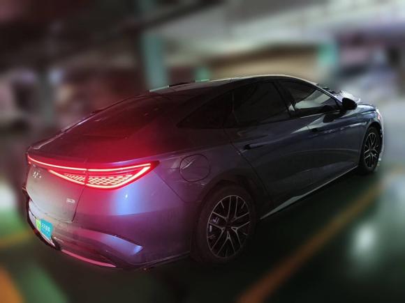 [广州·粤A] 二手比亚迪海豹2023款 DM-i 1.5T 121km 尊荣型