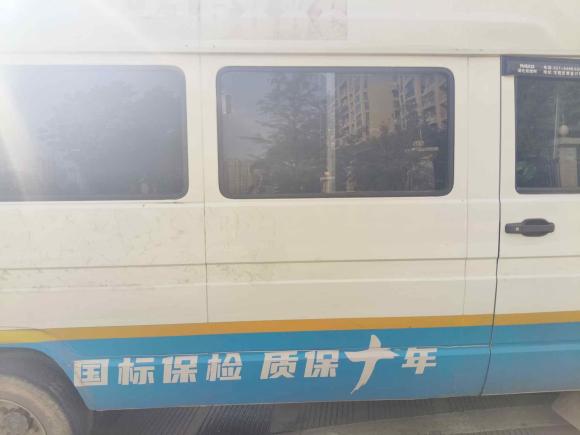 [武汉·鄂A] 二手依维柯依维柯得意2020款 2.5T A40客车双胎中顶5-9座国VI