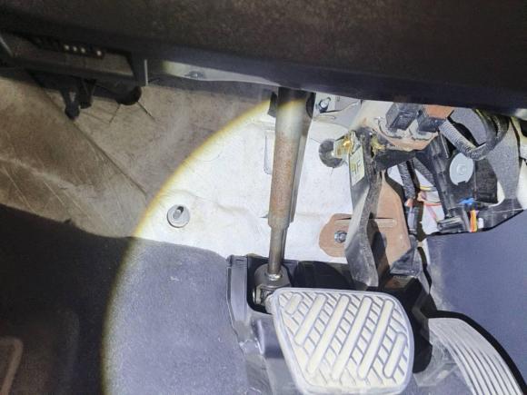 [青岛·鲁B] 二手雷诺科雷傲2013款 2.5L 四驱舒适版