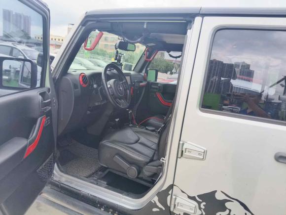 [深圳·粤B] 二手Jeep牧马人2017款 3.0L Sahara 四门舒享版