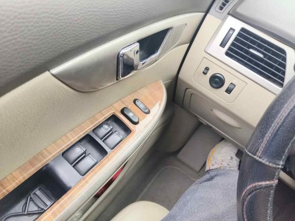 [上海·皖C] 二手别克凯越2015款 1.5L 手动经典型