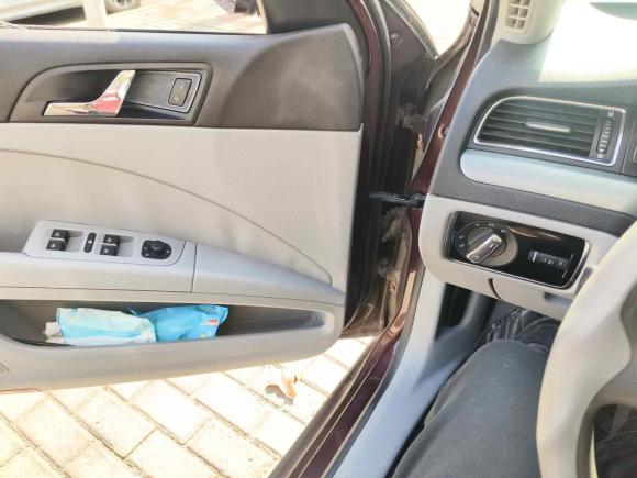 [上海·沪C] 二手斯柯达昊锐2009款 1.8TSI 自动优雅版