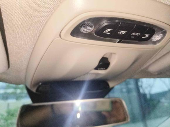 [苏州·苏E] 二手沃尔沃沃尔沃V402016款 T3 智逸版