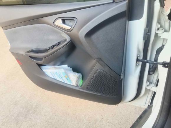 [青岛·鲁B] 二手福特福克斯2012款 两厢 1.6L 手动舒适型