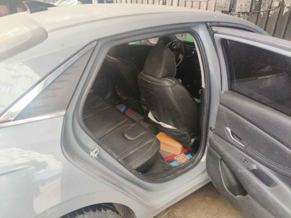 [义乌·豫N] 二手现代伊兰特2021款 1.5L CVT LUX尊贵版