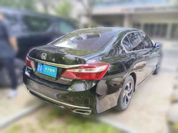 [济南·鲁A] 二手本田雅阁2016款 2.0L 精英版