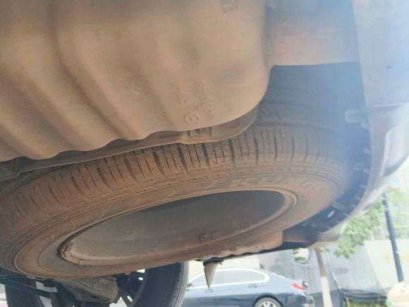 [杭州·鲁A] 二手现代胜达经典2012款 2.4 至尊版 七座四驱