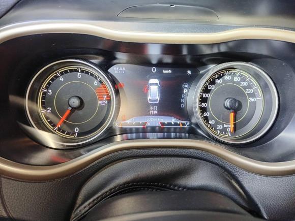 [武汉·鄂A] 二手Jeep自由光2017款 2.0L 优越版