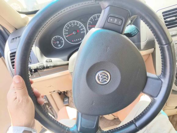 [上海·沪G] 二手别克别克GL82014款 2.4L 行政版